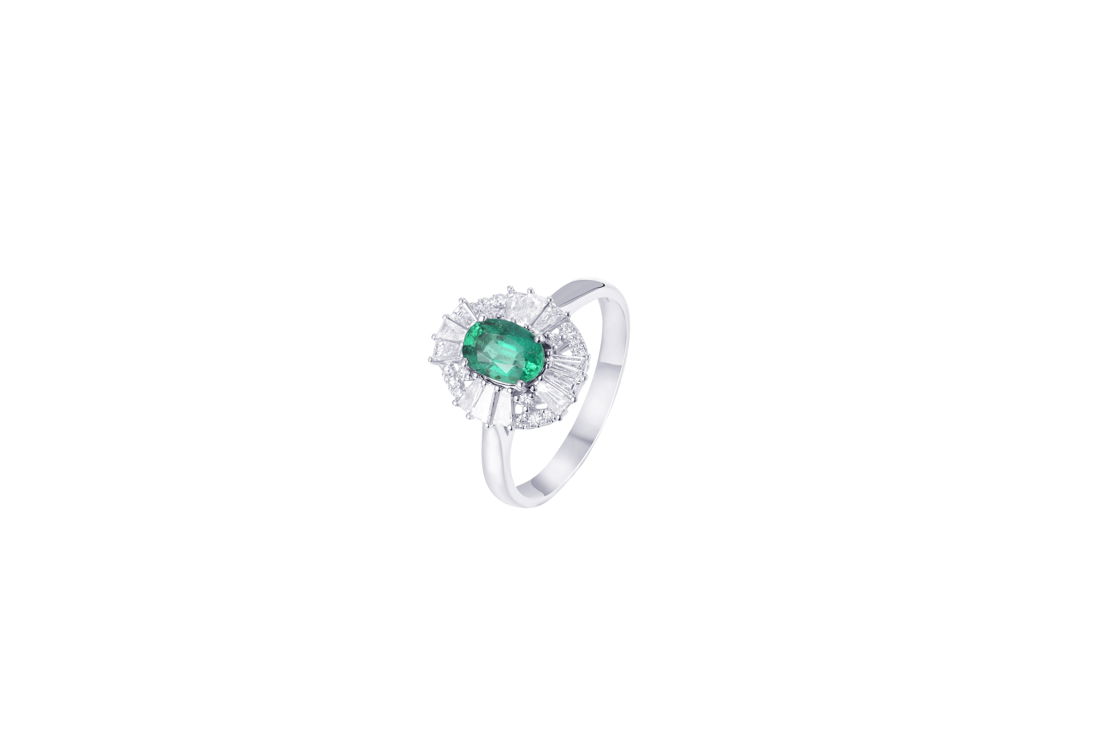 18K White Gold Emerald Diamond Ring