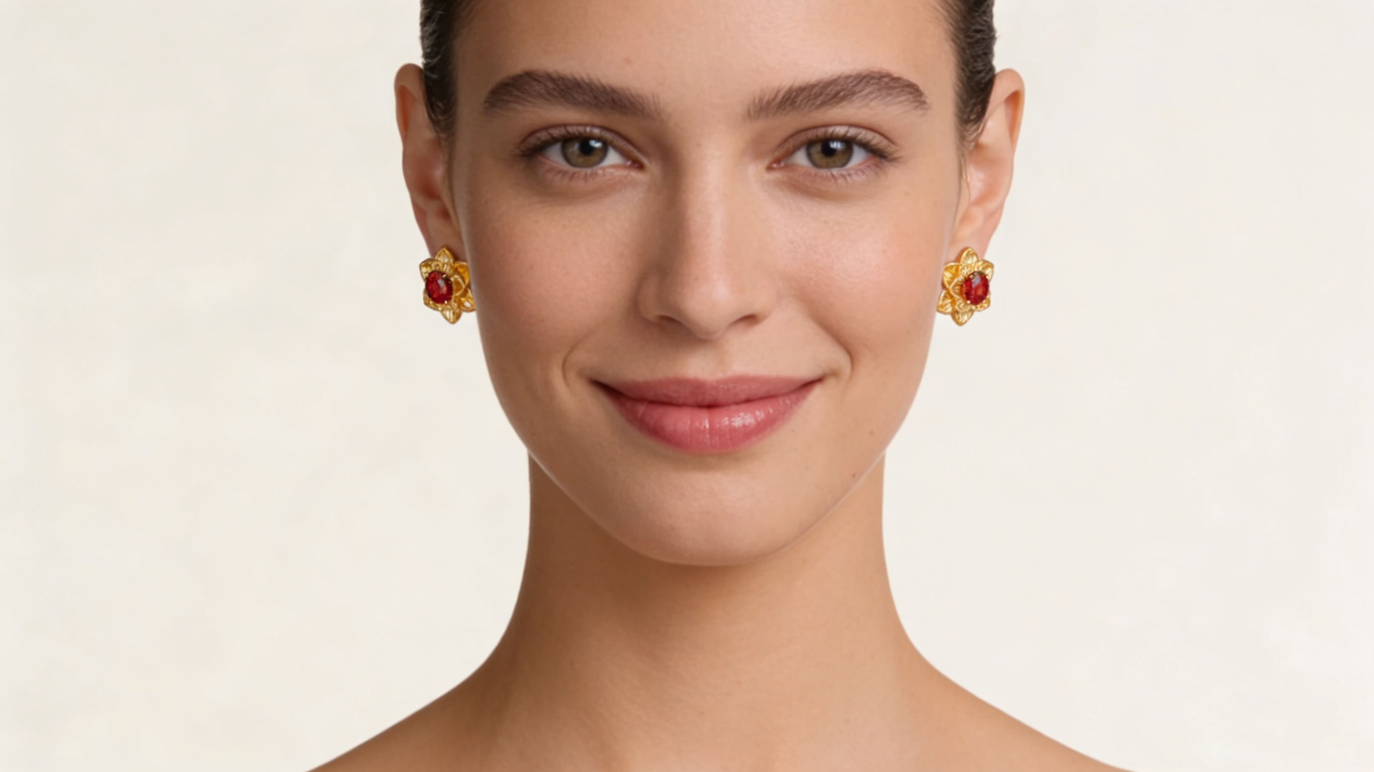 18K Yellow Gold Garnet Earrings