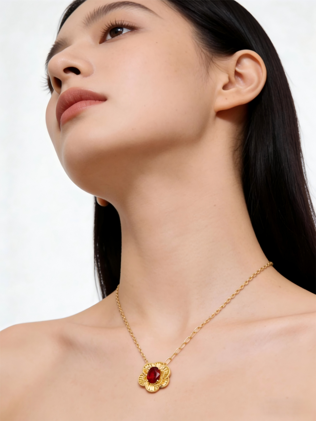 "Plum Bossom" Collection 18K Yellow Gold Garnet Pendant Necklace