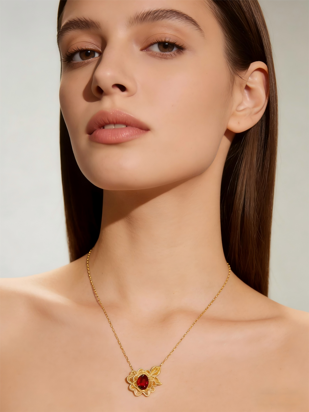 "Heart's Delight" Collection 18K Yellow Gold Garnet Pendant Necklace