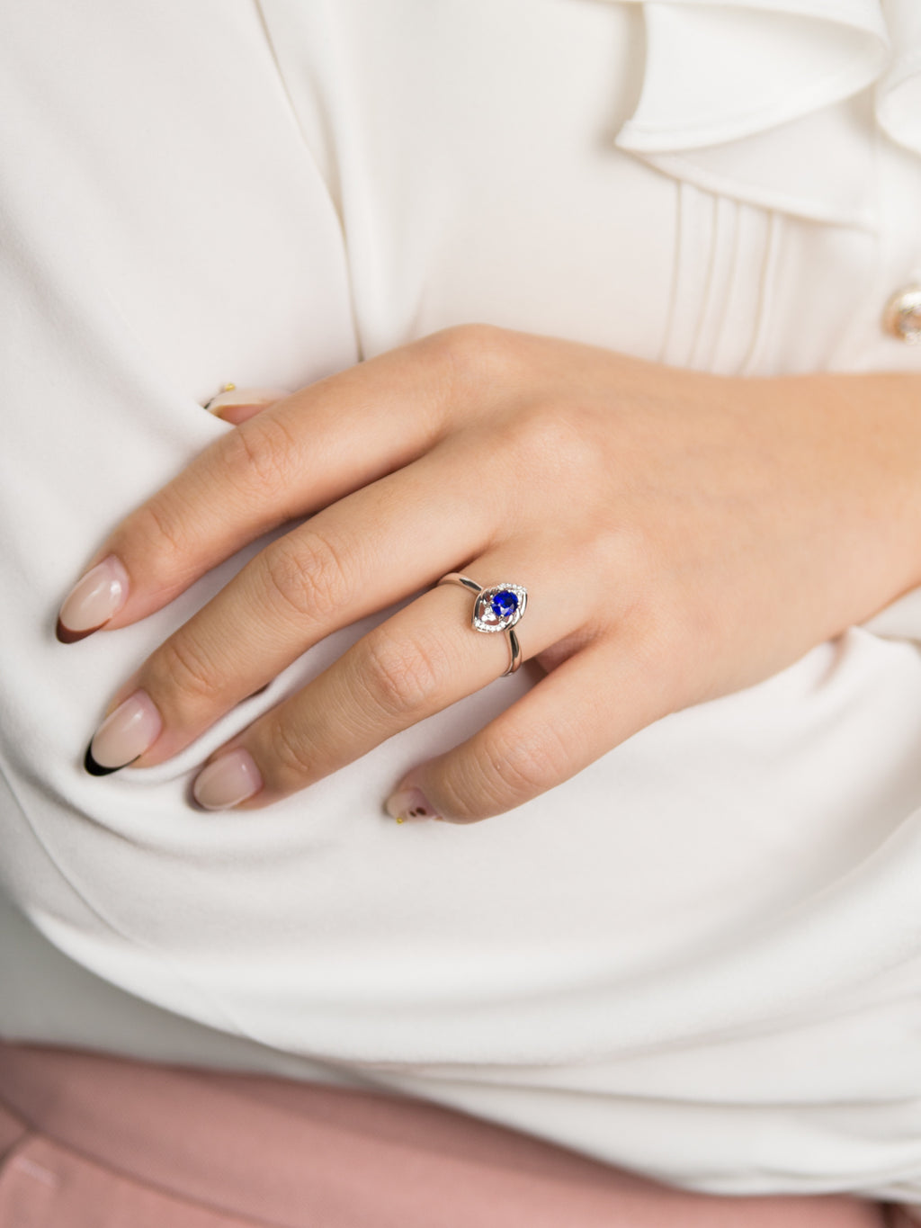 18K White Gold Sapphire and Diamond Ring C2210007874