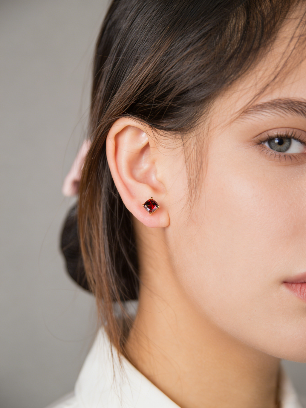 18K Rose Gold "Love in My Heart" Series Garnet Earrings