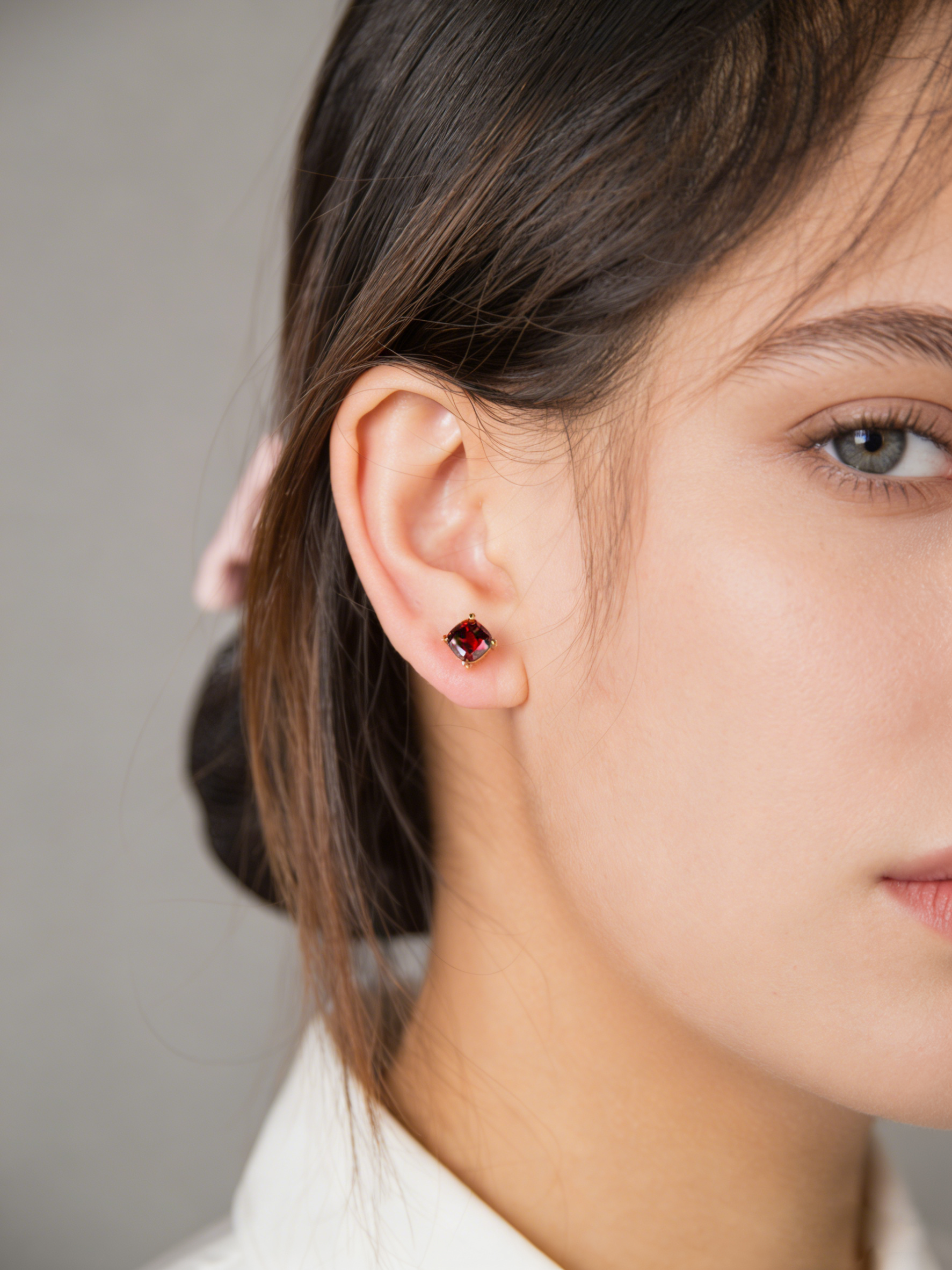 18K Rose Gold "Love in My Heart" Series Garnet Earrings